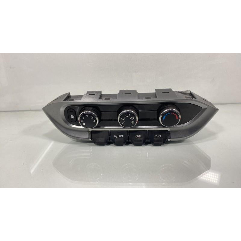 Commande chauffage KIA RIO 3 Photo n°1