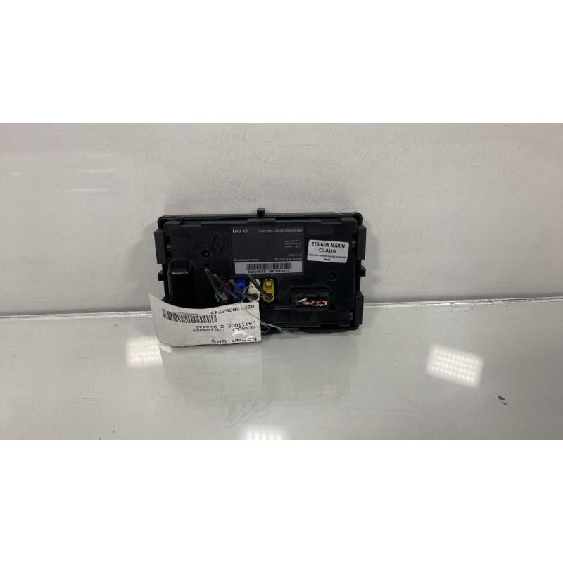 Ecran GPS RENAULT LATITUDE Photo n°3