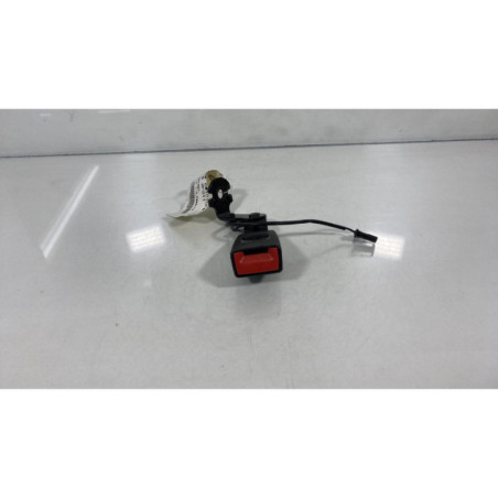 Attache ceinture arriere droit AUDI A1 1