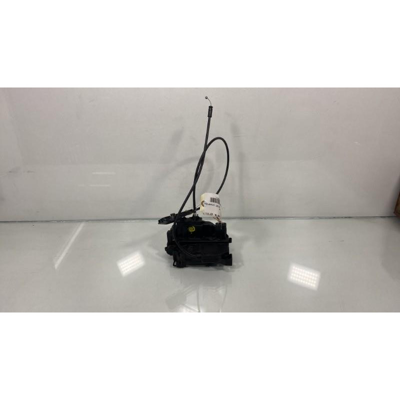 Serrure arriere droit RENAULT CLIO 3 Photo n°3