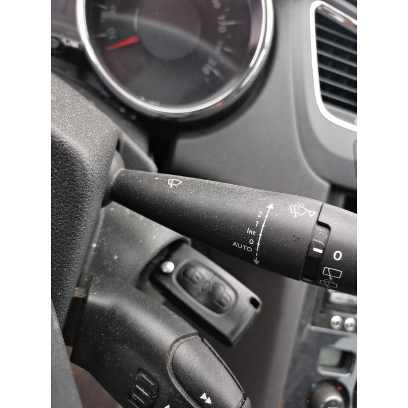 Amortisseur avant droit PEUGEOT 5008 1 Photo n°9