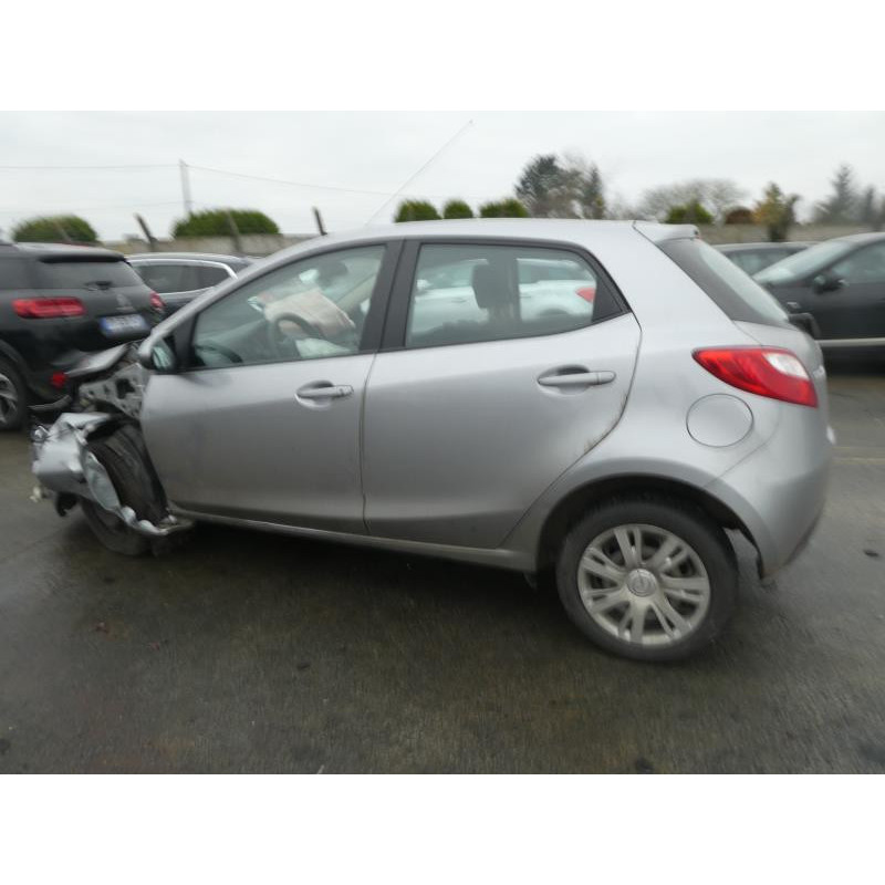 Feu arriere stop central MAZDA 2 2 Photo n°10