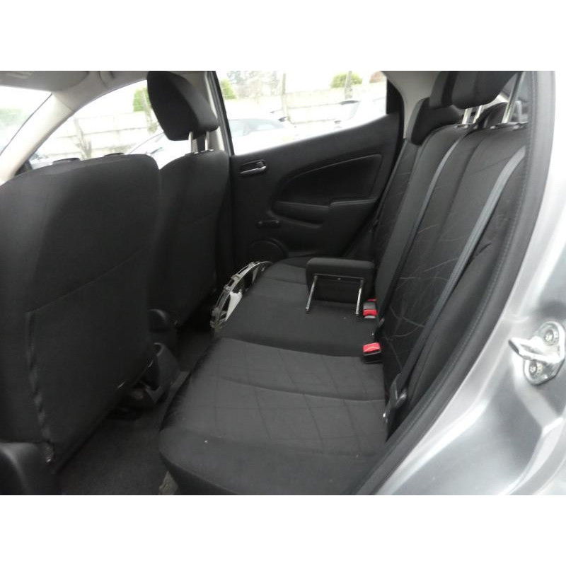 Feu arriere stop central MAZDA 2 2 Photo n°18