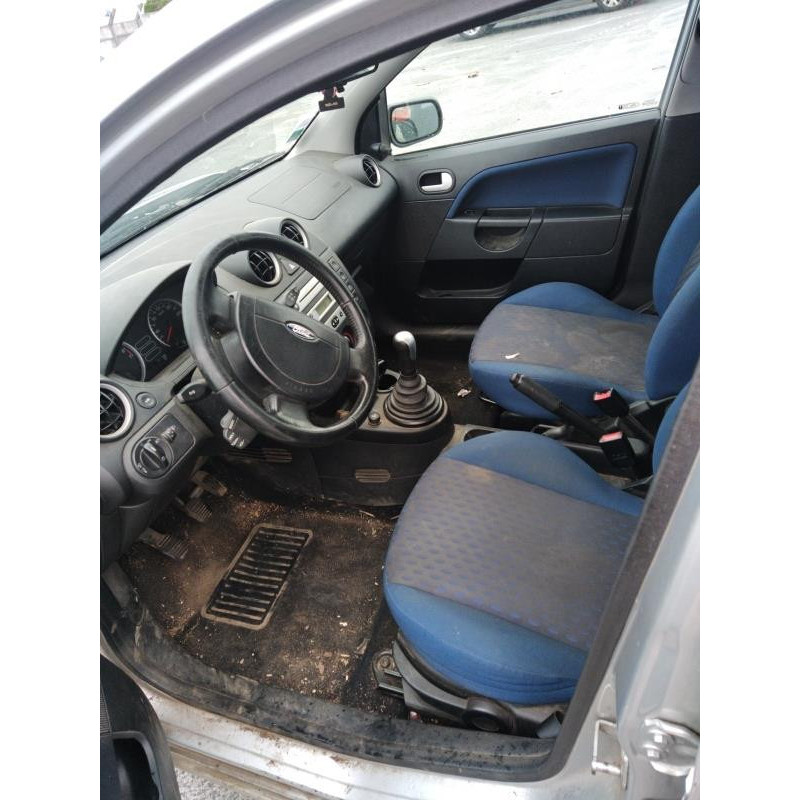Compresseur clim FORD FIESTA 5 Photo n°3