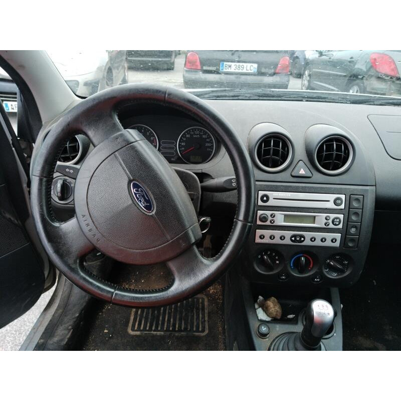 Compresseur clim FORD FIESTA 5 Photo n°4