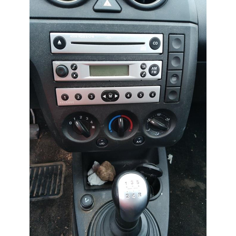 Compresseur clim FORD FIESTA 5 Photo n°10