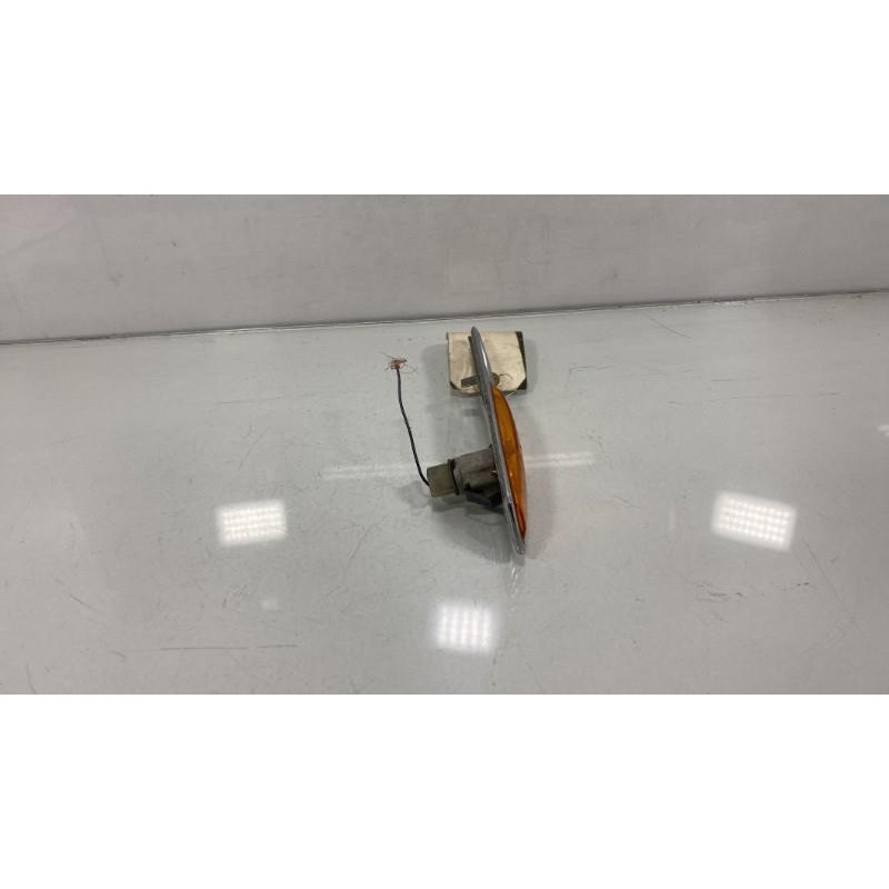 Repetiteur clignotant avant droit  (Feux) FORD MONDEO 3 Photo n°3
