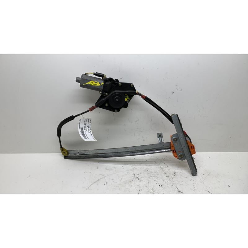 Leve vitre electrique avant gauche FORD FIESTA 4 Photo n°1