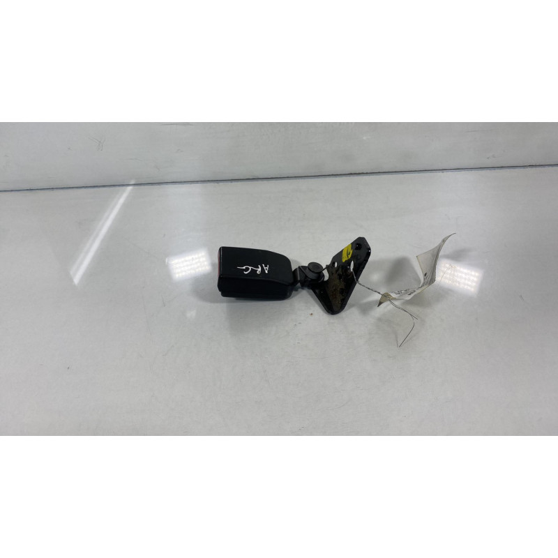 Attache ceinture arriere gauche PEUGEOT 207 Photo n°3