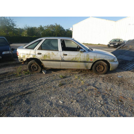 Calandre FORD ESCORT 6