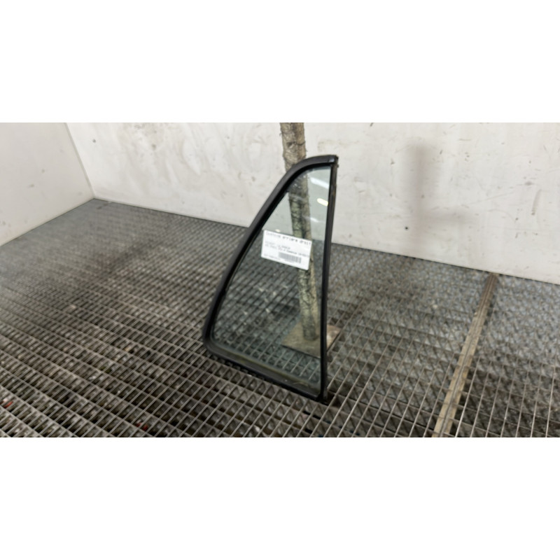 Custode arriere droit (porte) PEUGEOT 205 Photo n°3