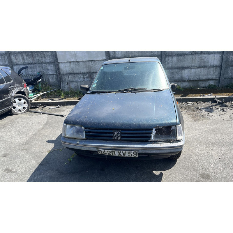 Custode arriere gauche (porte) PEUGEOT 205 Photo n°9