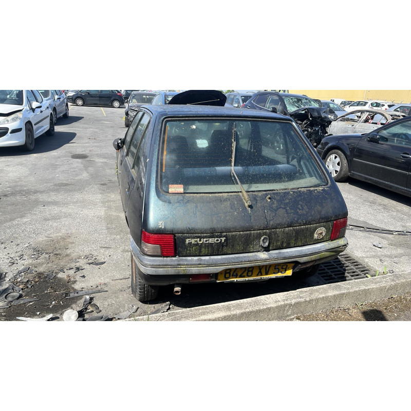 Custode arriere gauche (porte) PEUGEOT 205 Photo n°11