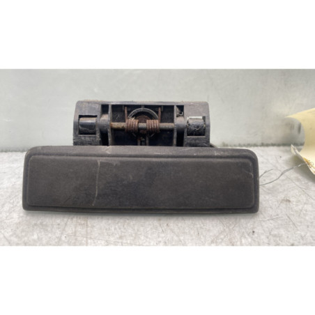 Poignee porte arriere droit PEUGEOT 205 Photo n°1