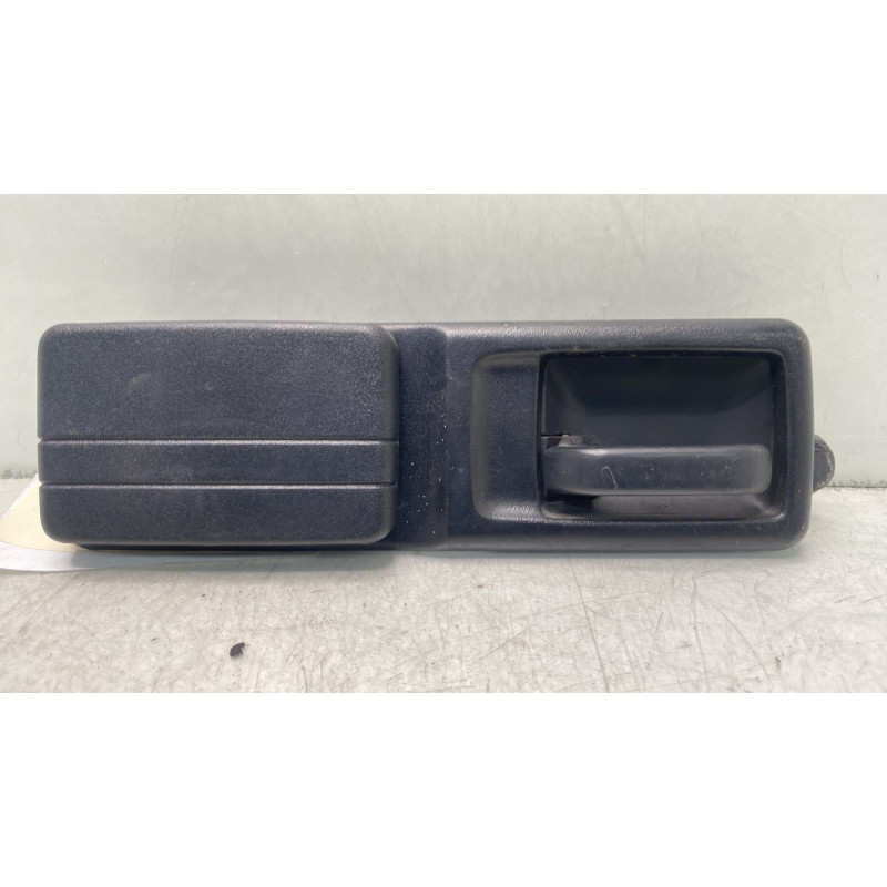 Poignee interieur arriere gauche PEUGEOT 205 Photo n°1