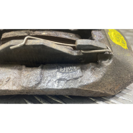 Etrier avant droit (freinage) PEUGEOT 205