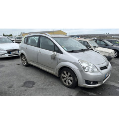 Calandre TOYOTA COROLLA VERSO 2
