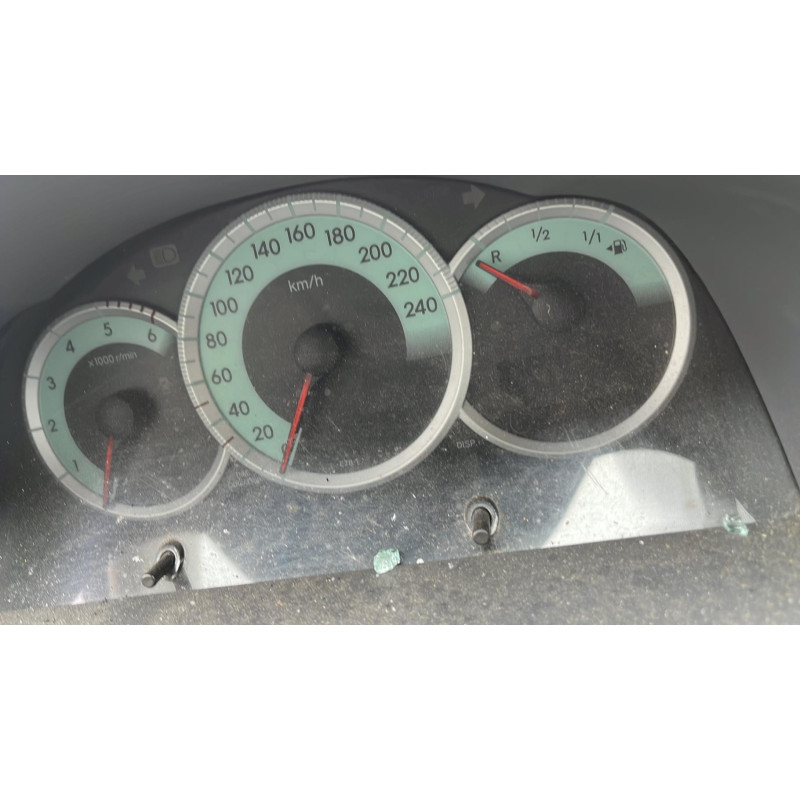 Calandre TOYOTA COROLLA VERSO 2 Photo n°7