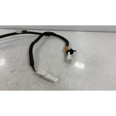 Attache ceinture avant droit TOYOTA PRIUS 3