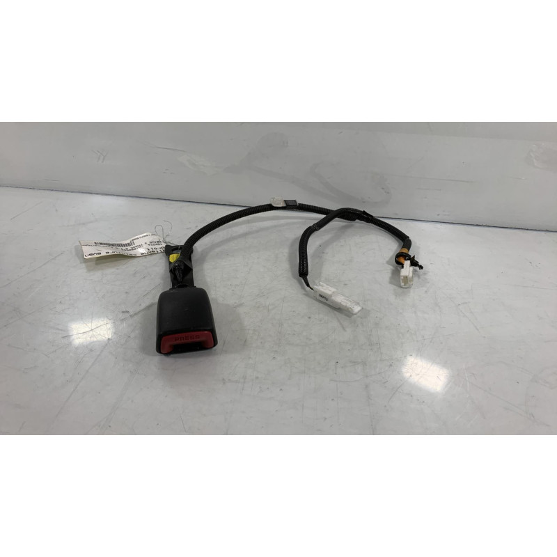 Attache ceinture avant droit TOYOTA PRIUS 3 Photo n°3