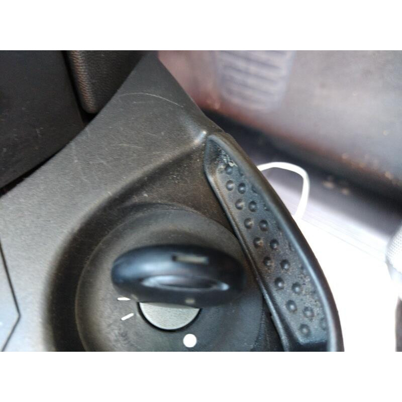 Porte avant gauche OPEL CORSA C Photo n°8