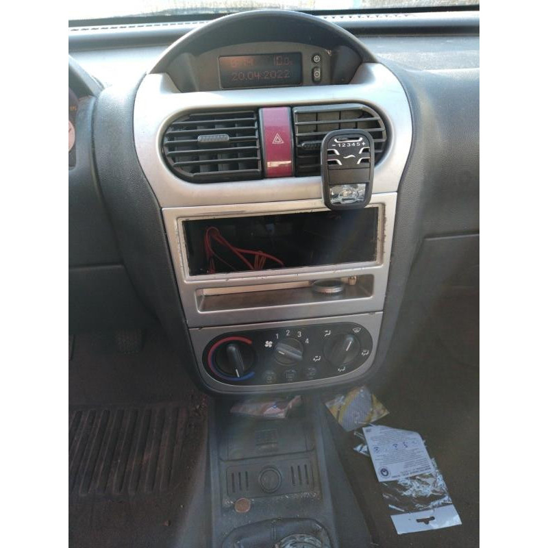 Porte avant gauche OPEL CORSA C Photo n°10