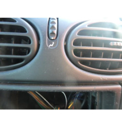 Vitre arriere droit RENAULT SCENIC 1