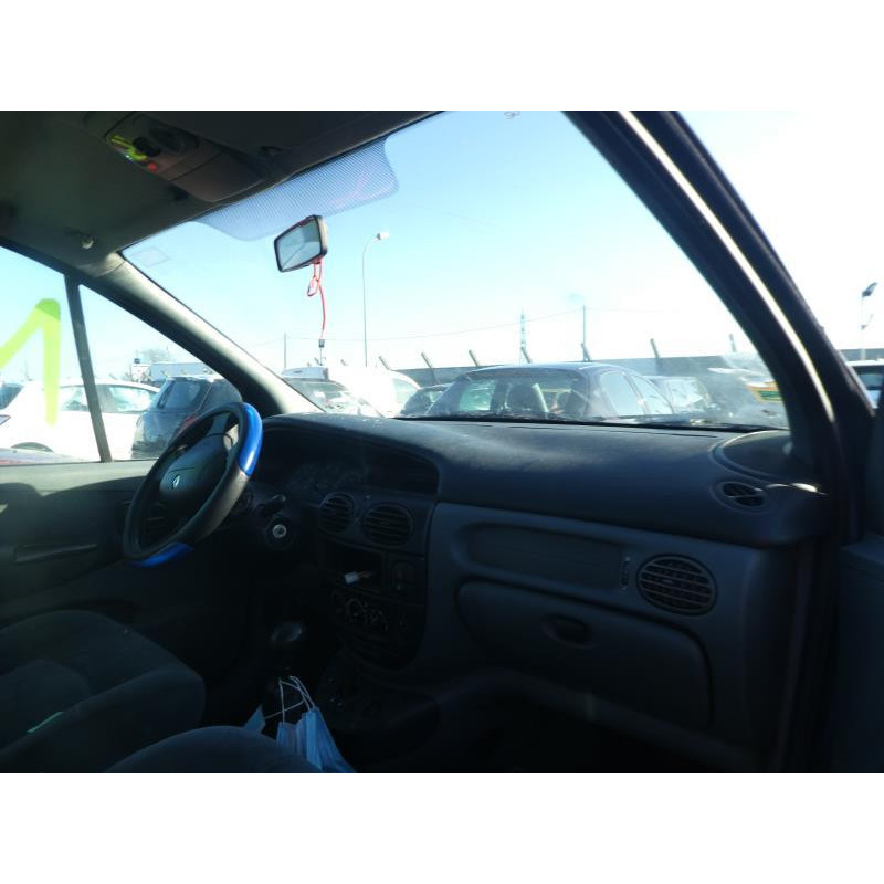 Vitre arriere droit RENAULT SCENIC 1 Photo n°12
