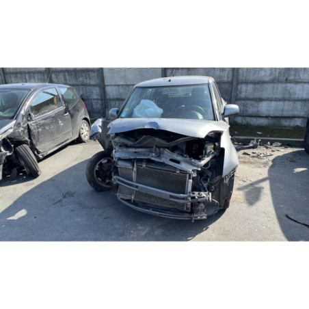 Vitre avant droit SUZUKI SWIFT 3