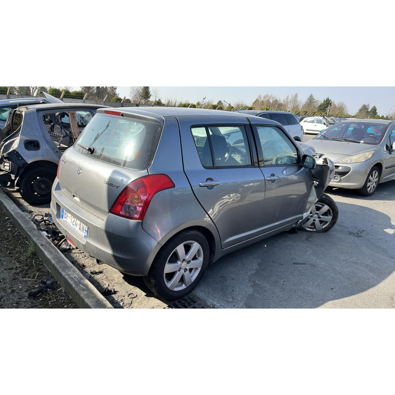Vitre avant droit SUZUKI SWIFT 3 Photo n°10