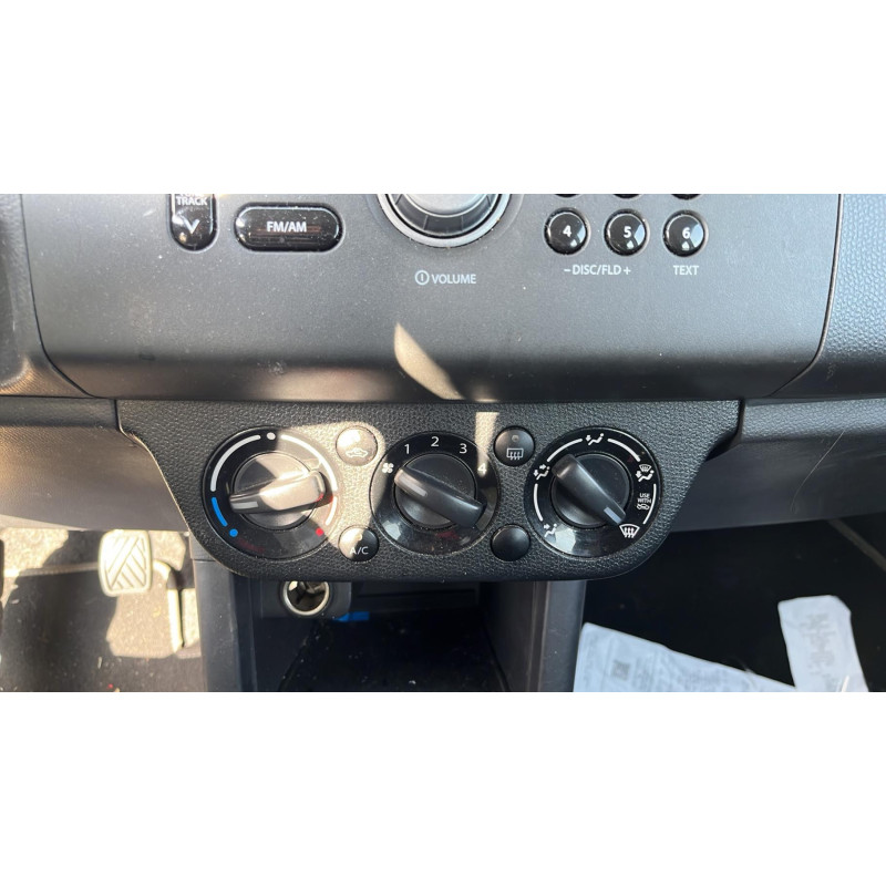 Verin de coffre SUZUKI SWIFT 3 Photo n°8