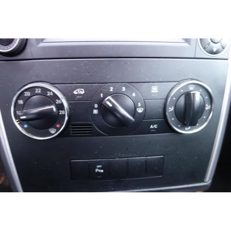 Interrupteur de leve vitre arriere gauche MERCEDES CLASSE B 245 Photo n°10