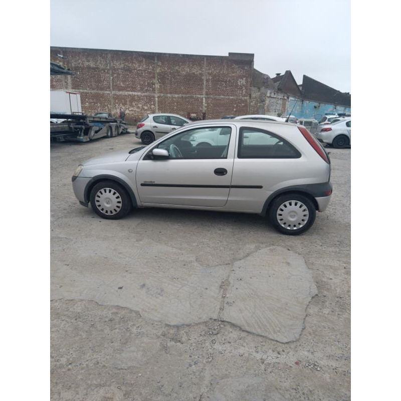 Pare choc arriere OPEL CORSA C Photo n°12