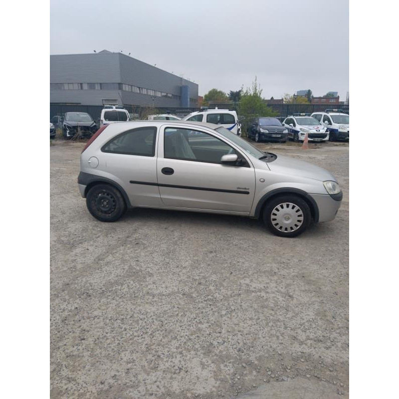 Pare choc arriere OPEL CORSA C Photo n°18
