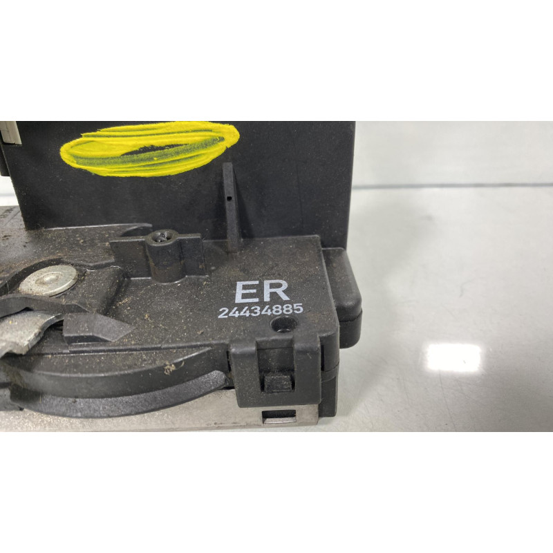 Serrure avant droit OPEL CORSA C Photo n°3