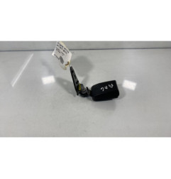 Attache ceinture arriere gauche PEUGEOT 207