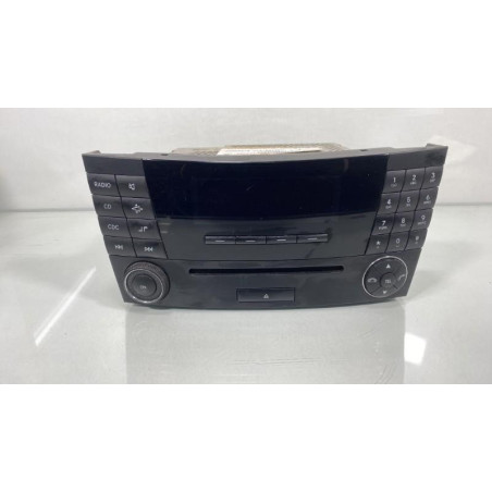 Autoradio d'origine MERCEDES CLASSE E 211 Photo n°1