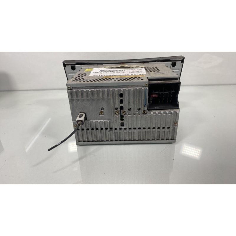 Autoradio d'origine MERCEDES CLASSE E 211 Photo n°2