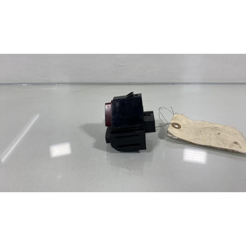 Bouton de warning OPEL CORSA D Photo n°1