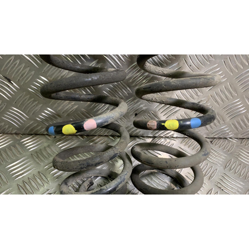 Ressort de suspension arriere RENAULT CLIO 4 Photo n°1