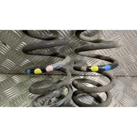 Ressort de suspension arriere RENAULT CLIO 4 Photo n°1