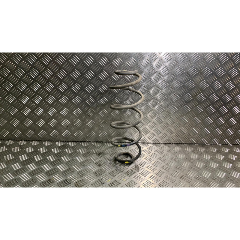 Ressort de suspension arriere droit PEUGEOT 308 2 Photo n°2
