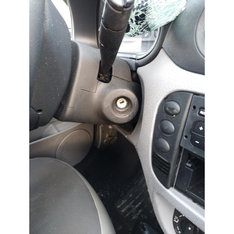 Arret de porte avant droit CITROEN C3 PLURIEL Photo n°7