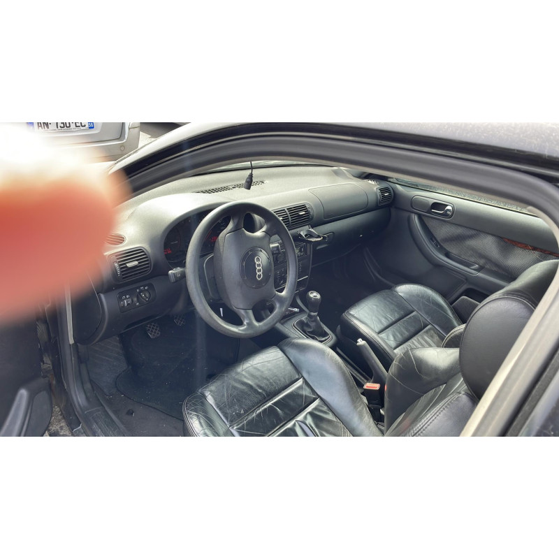 Porte avant droit AUDI A3 1 Photo n°9