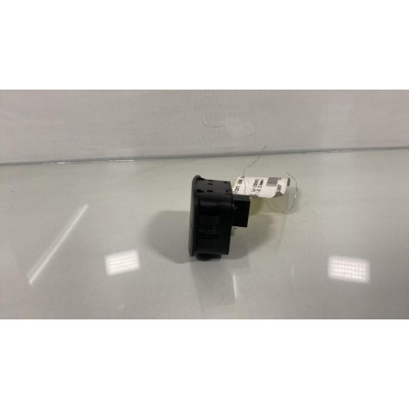 Bouton de warning FIAT QUBO Photo n°1