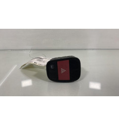 Bouton de warning FIAT QUBO