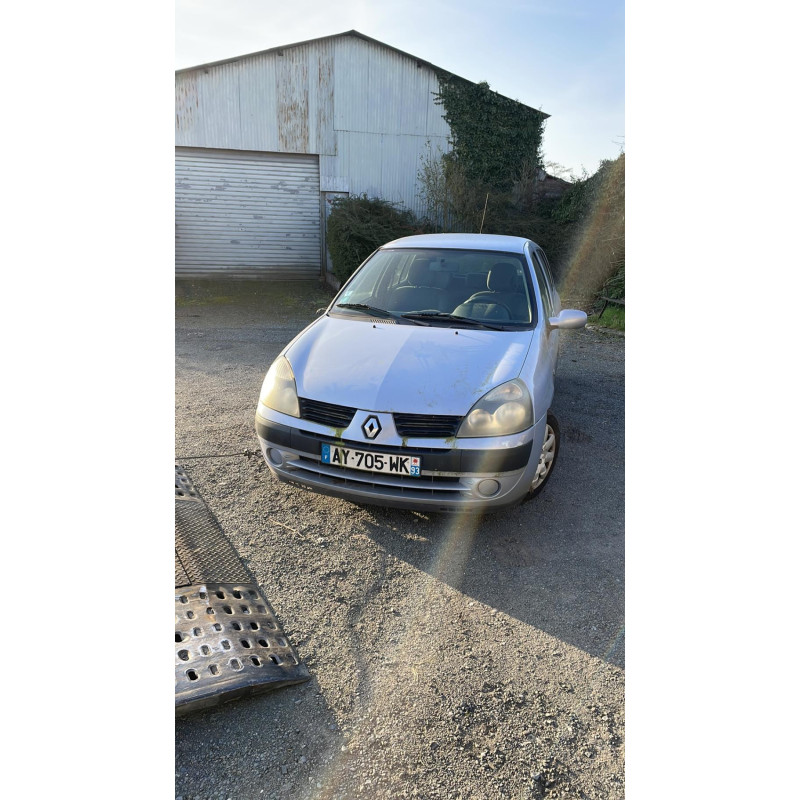 Capot RENAULT CLIO 2 Photo n°14