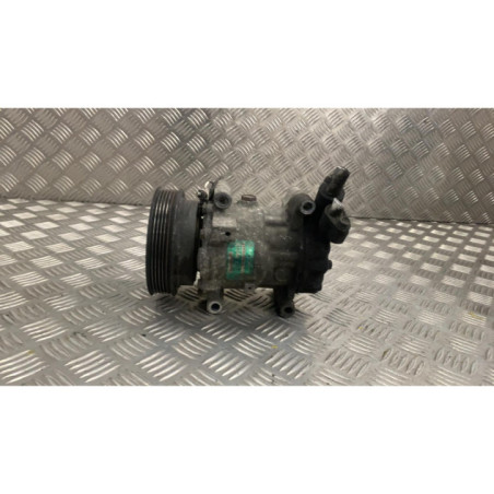 Compresseur clim RENAULT CLIO 2 Photo n°1