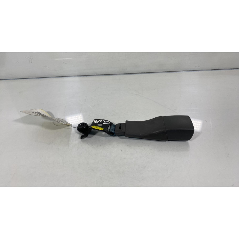 Attache ceinture arriere droit TOYOTA PRIUS 2 Photo n°2