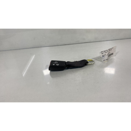 Attache ceinture arriere gauche SUZUKI SX4 1 Photo n°1